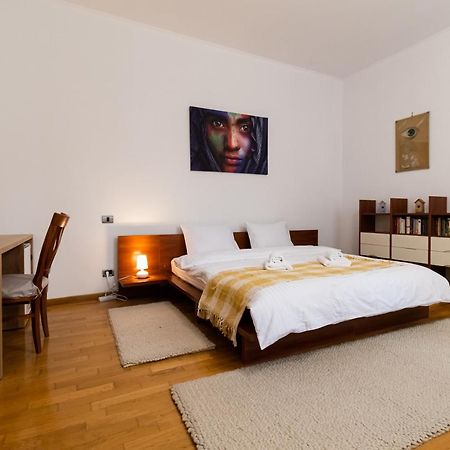 Residence 48 Beautiful Building Within Moments From The Old Town Of Brasov Luaran gambar