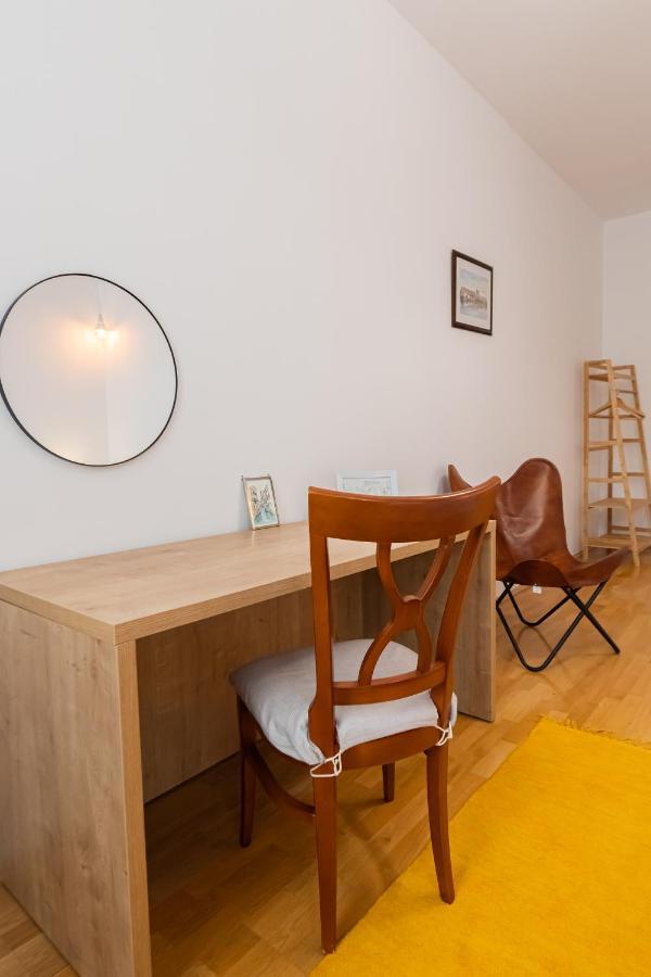 Residence 48 Beautiful Building Within Moments From The Old Town Of Brasov Luaran gambar