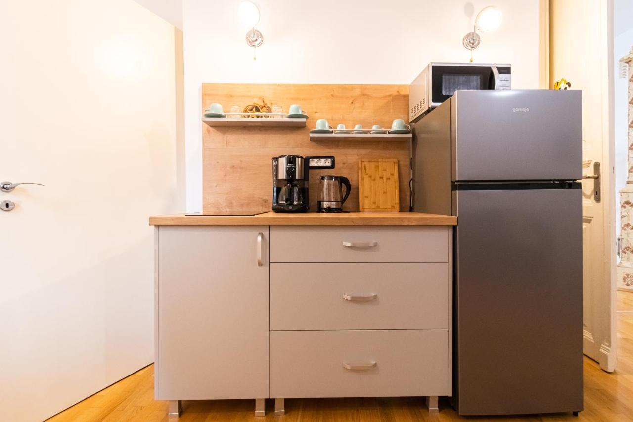 Residence 48 Beautiful Building Within Moments From The Old Town Of Brasov Luaran gambar