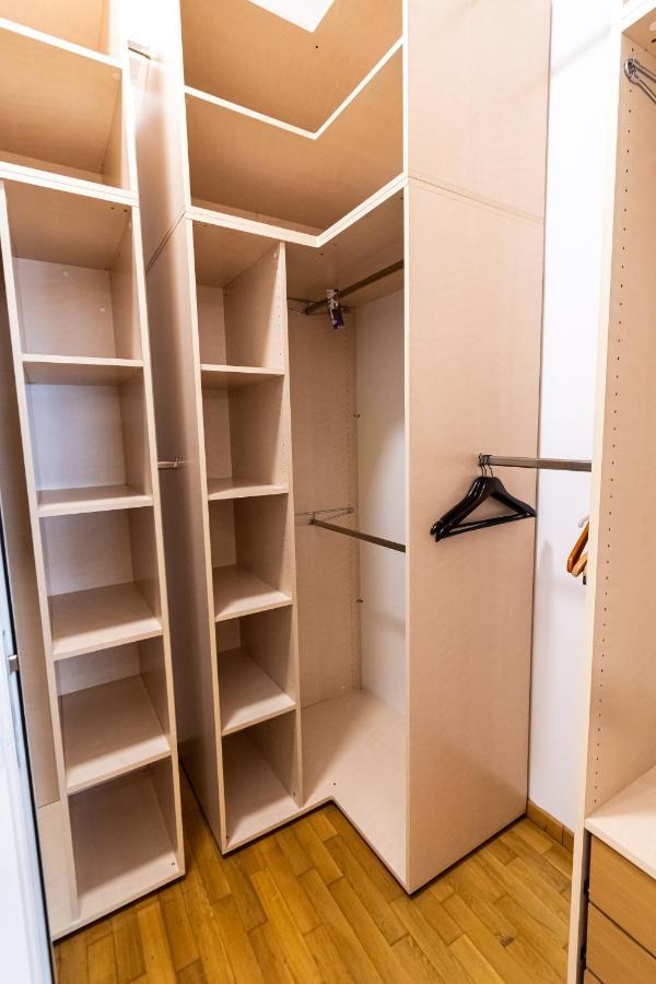Residence 48 Beautiful Building Within Moments From The Old Town Of Brasov Luaran gambar