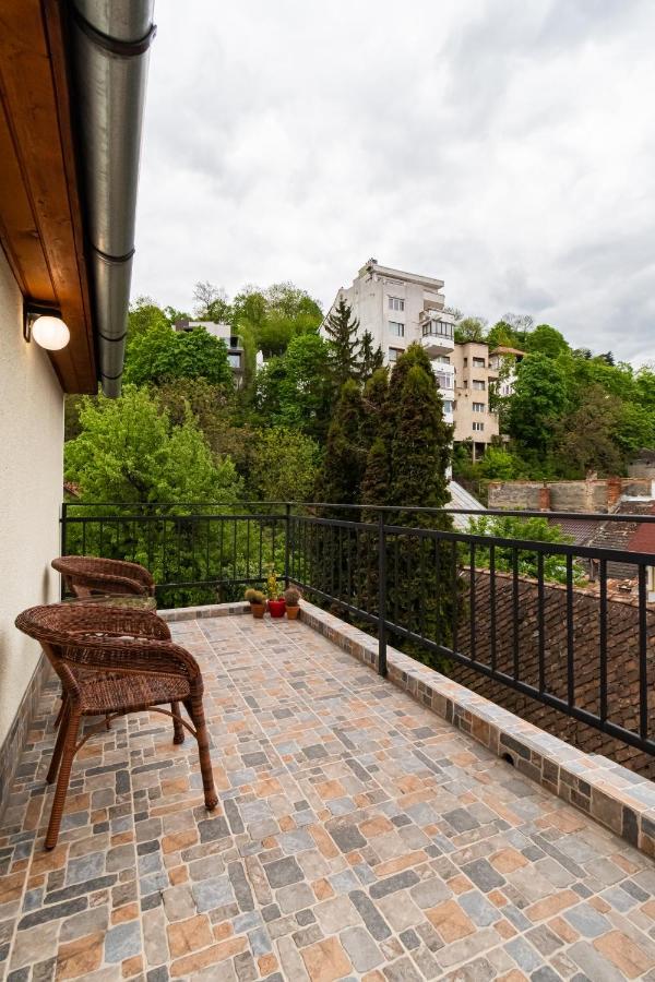Residence 48 Beautiful Building Within Moments From The Old Town Of Brasov Luaran gambar