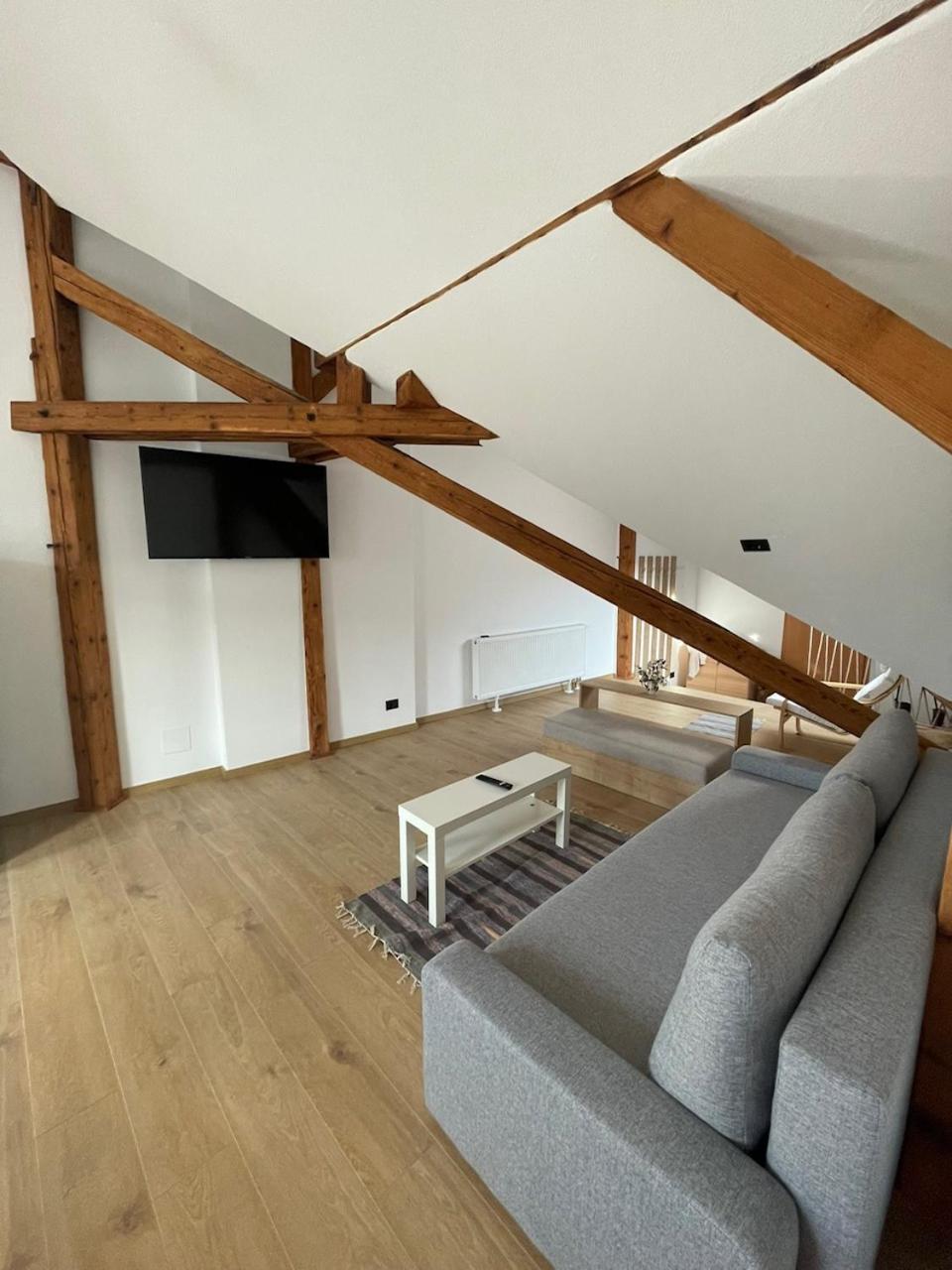 Residence 48 Beautiful Building Within Moments From The Old Town Of Brasov Luaran gambar