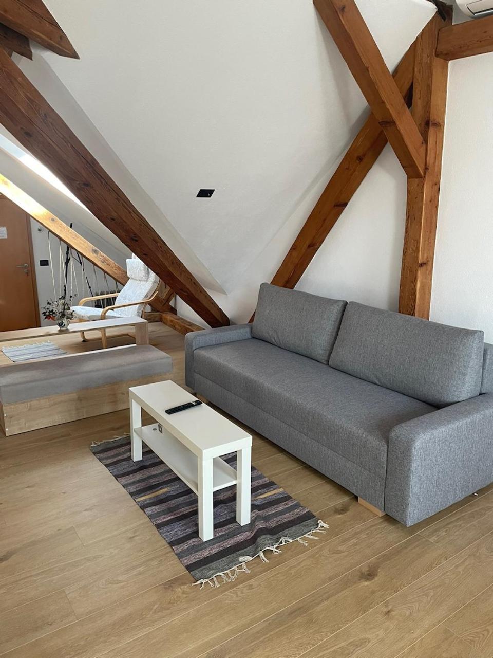 Residence 48 Beautiful Building Within Moments From The Old Town Of Brasov Luaran gambar