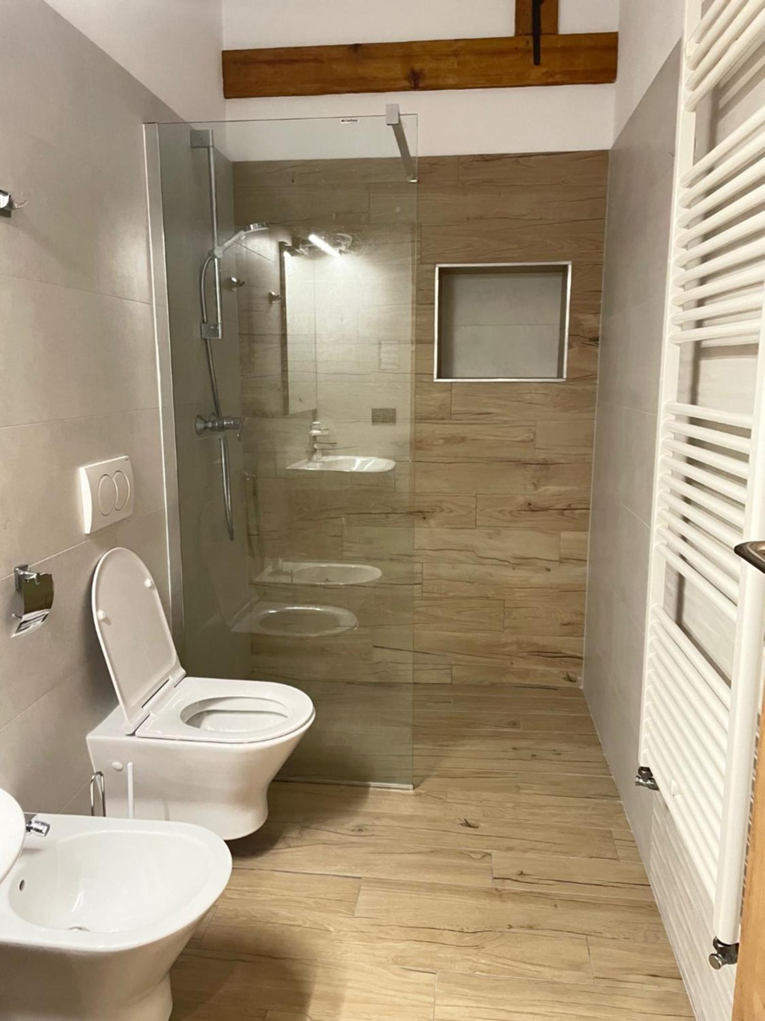 Residence 48 Beautiful Building Within Moments From The Old Town Of Brasov Luaran gambar