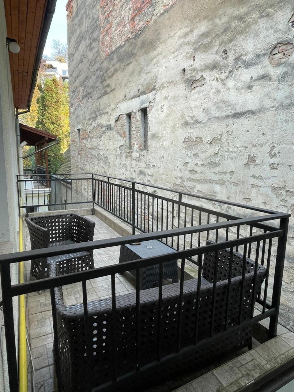 Residence 48 Beautiful Building Within Moments From The Old Town Of Brasov Luaran gambar